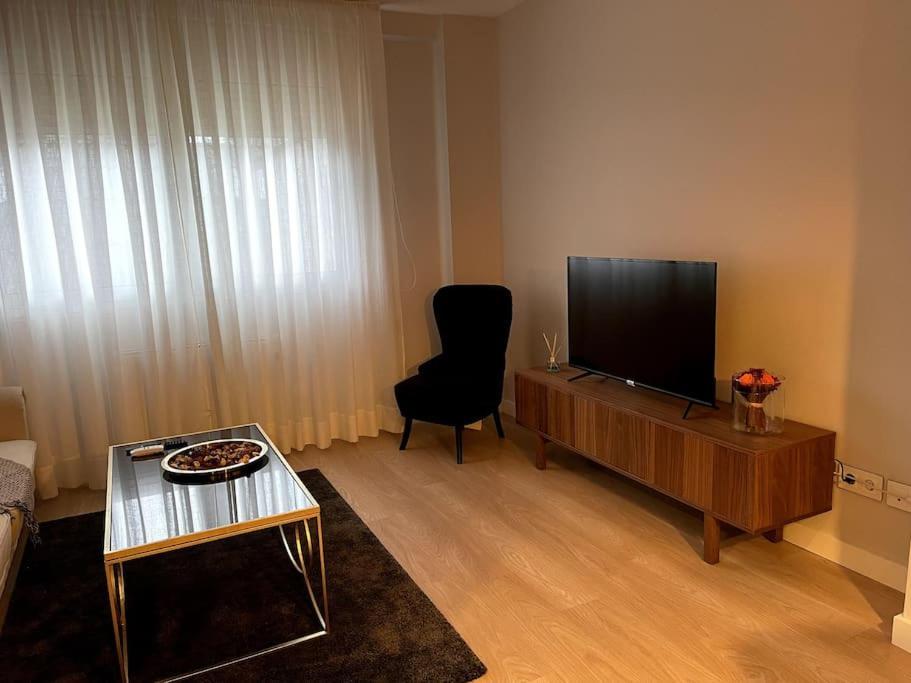Piso En El Centro De Ferrol Recien Reformado. Apartment ภายนอก รูปภาพ